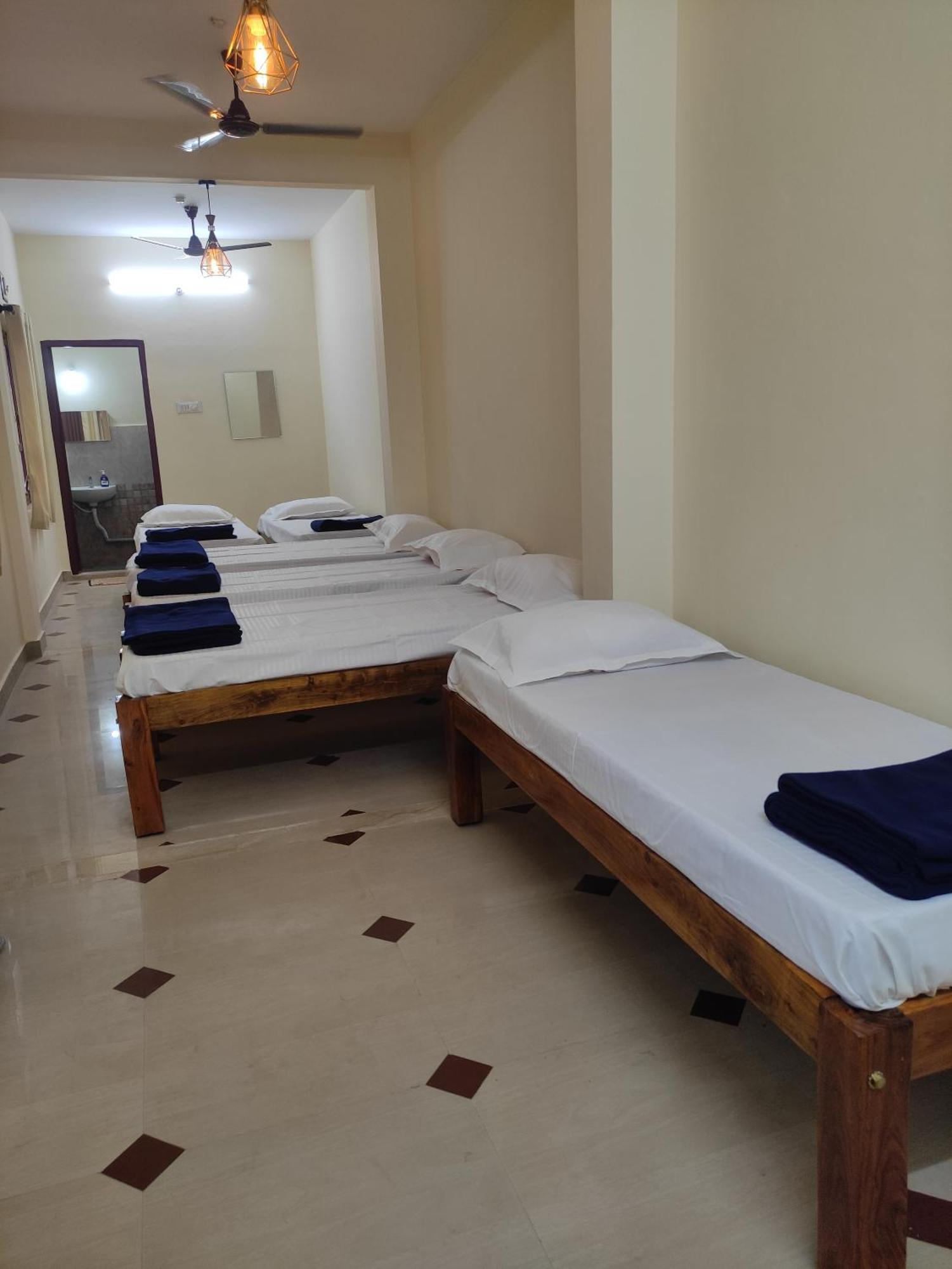 Nest Inn Service Rooms Чикмагалур Экстерьер фото