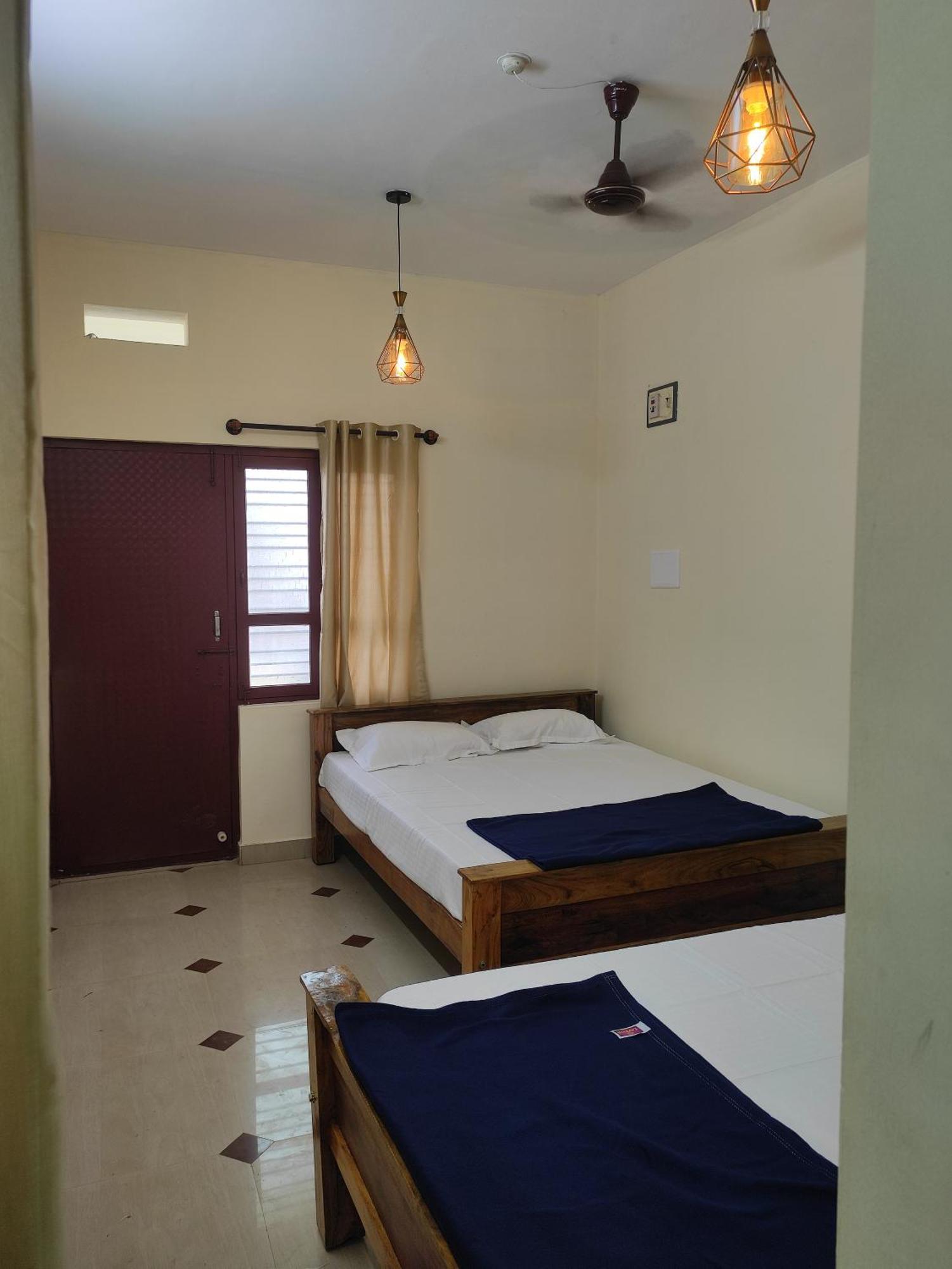 Nest Inn Service Rooms Чикмагалур Экстерьер фото